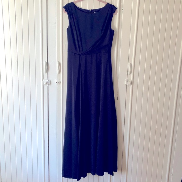 WHITNEY cap sleeve gown by Kay Unger